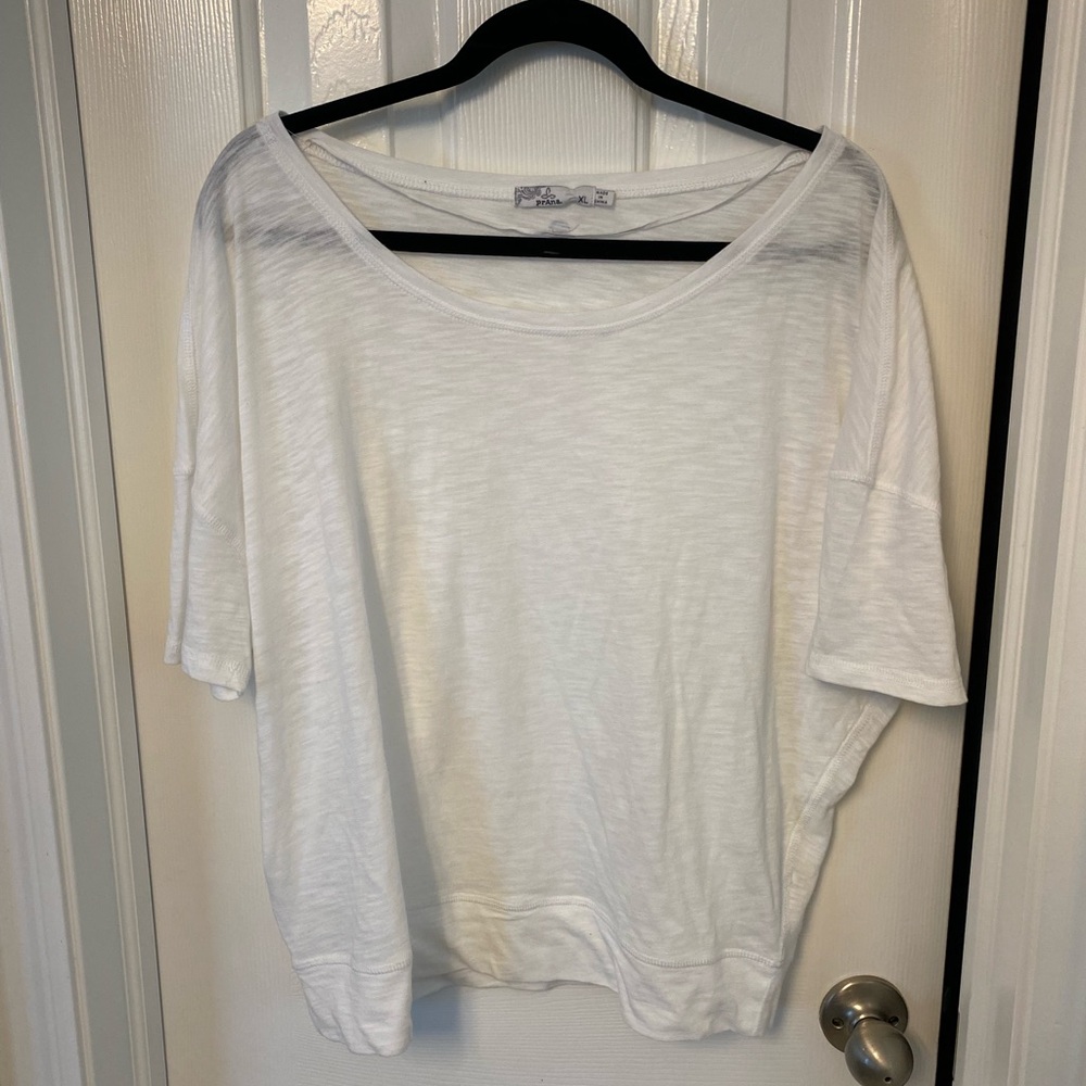 Prana white off shoulder tee size XL, new without tags